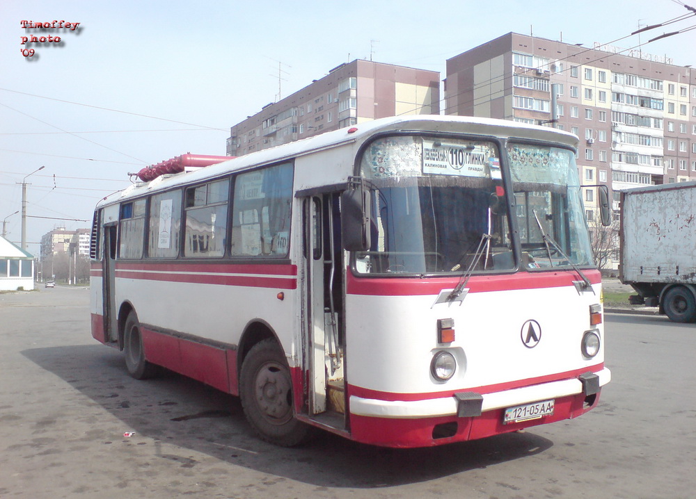 Dnepropetrovsk region, LAZ-695N sz.: 121-05 АА