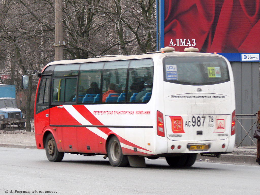 Санкт-Петербург, Yutong ZK6737D № n387