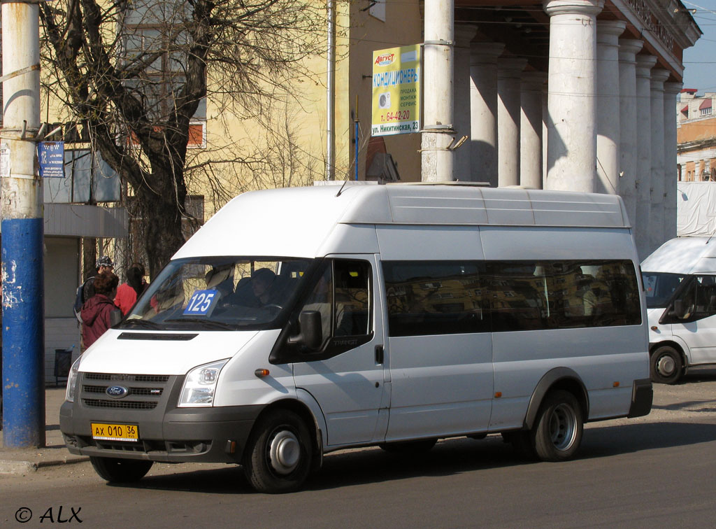 Voronyezsi terület, Nizhegorodets-222702 (Ford Transit) sz.: АХ 010 36