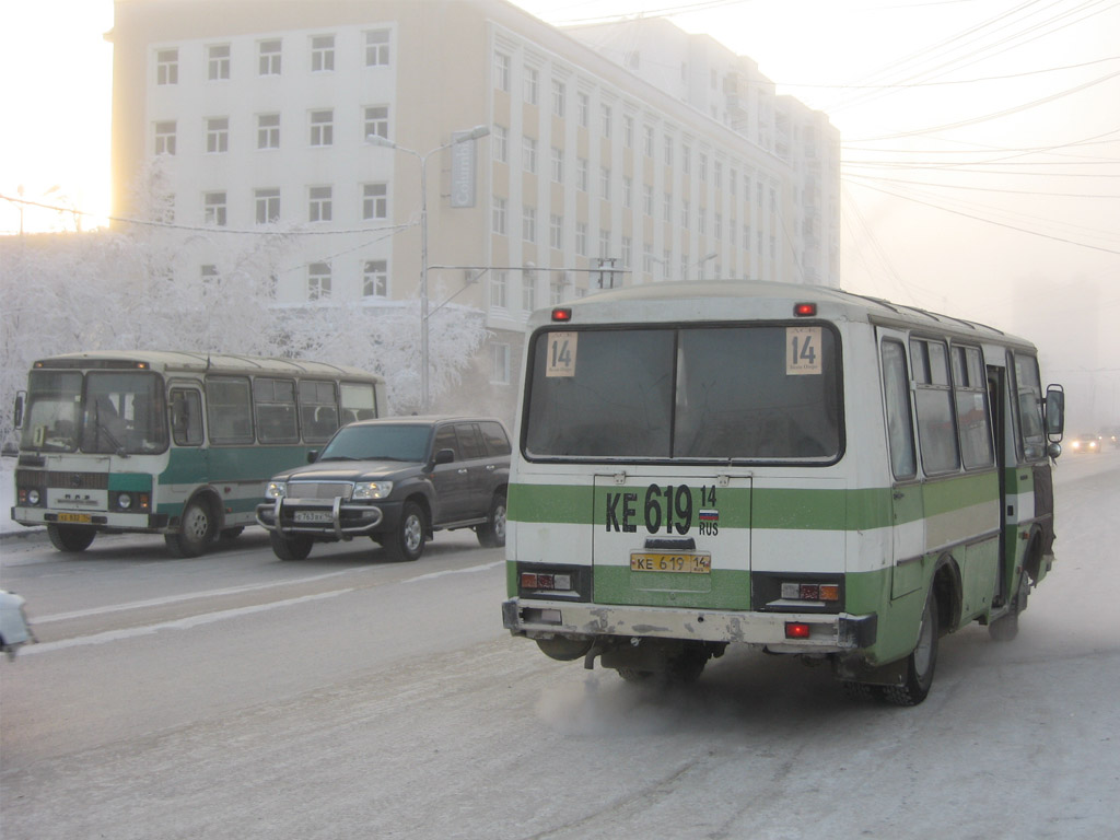 Саха (Якутия), ПАЗ-3205-110 № КЕ 619 14; Саха (Якутия), ПАЗ-3205-110 № КЕ 832 14