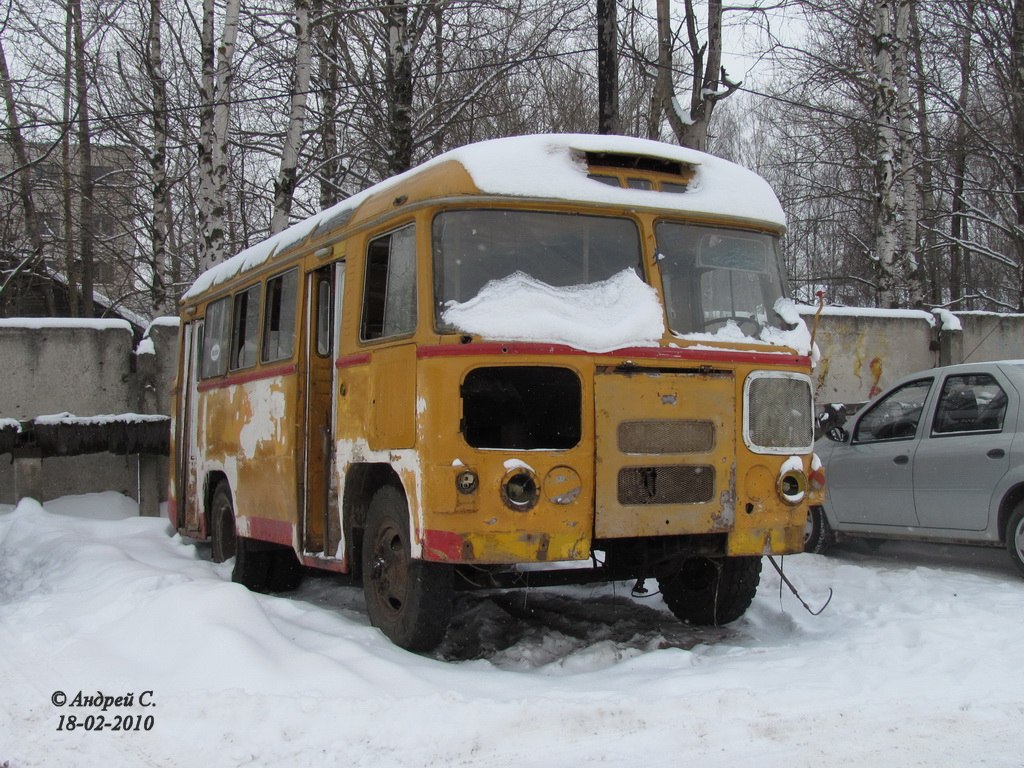 Тверская область, ПАЗ-672М № АЕ 137 69; Тверская область — Нерабочие машины