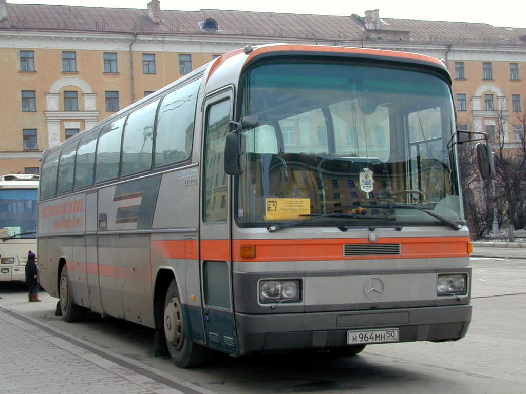 Mercedes Benz o303