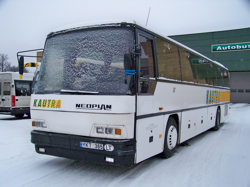 Литва, Neoplan N316K Transliner № 107