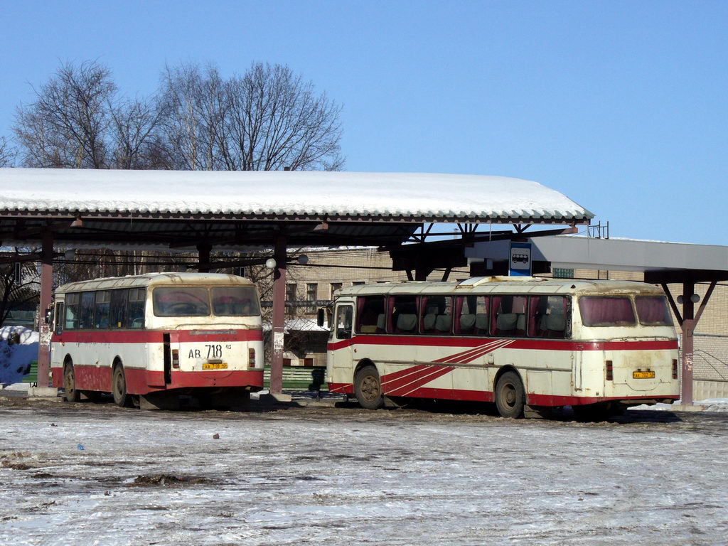 Кировская область, ЛАЗ-695Н № АВ 718 43; Кировская область, ЛАЗ-699Р № АК 702 43