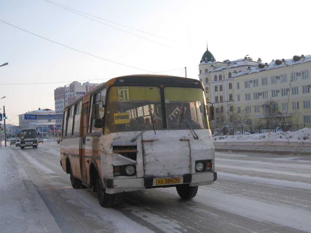 Саха (Якутия), ПАЗ-3205-60 № КЕ 584 14