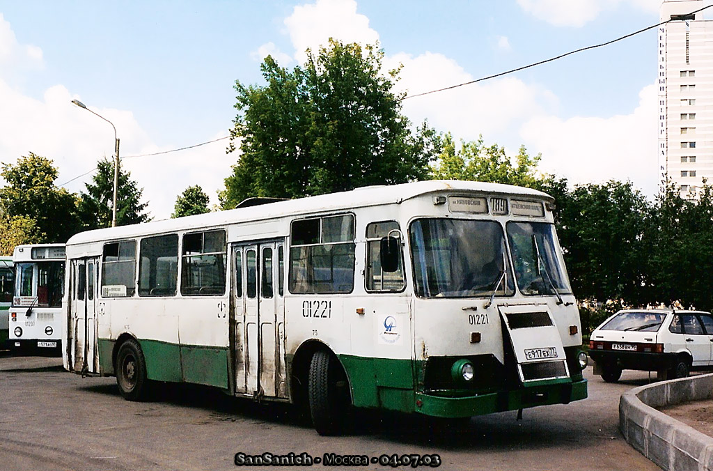 Москва, ЛиАЗ-677М (ЯАЗ) № 01221
