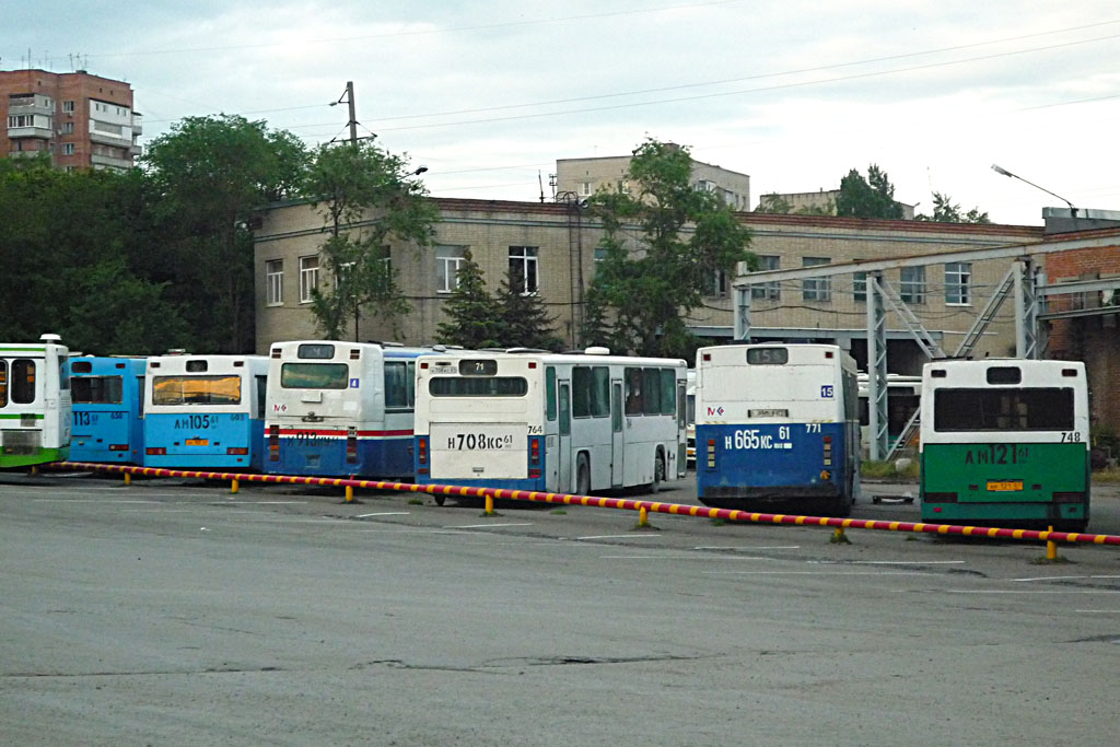Obwód rostowski — Bus depots