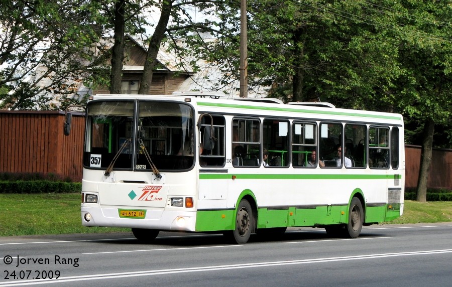 Sankt Petersburg, LiAZ-5256.25 Nr 3242