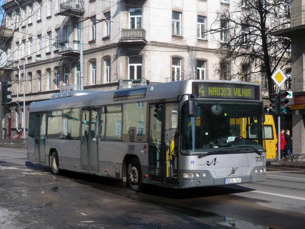 Литва, Volvo 7700 № 757