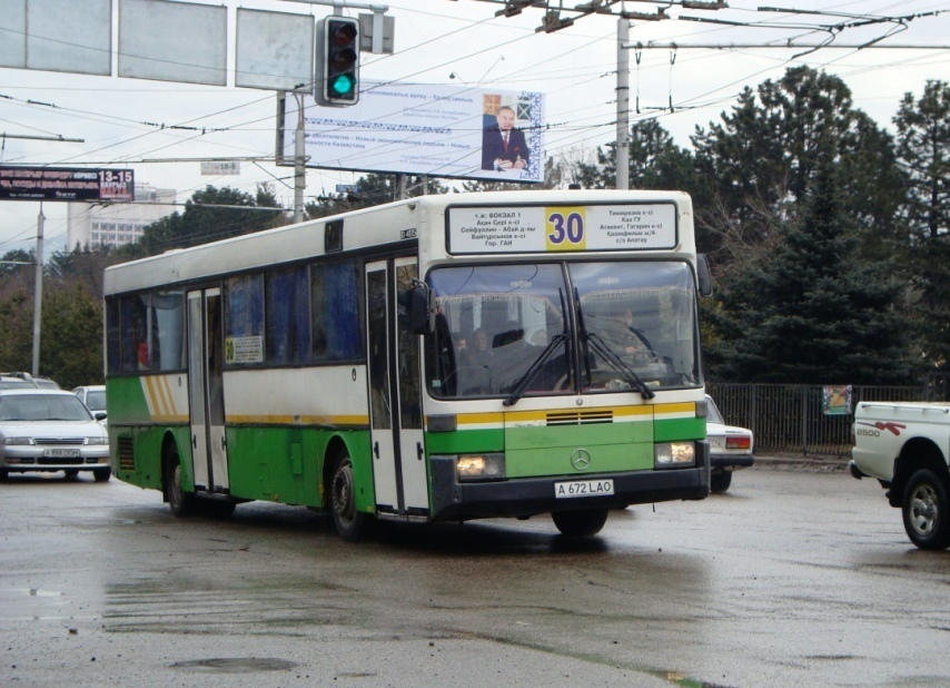 Almaty, Mercedes-Benz O405 Nr. A 672 LAO