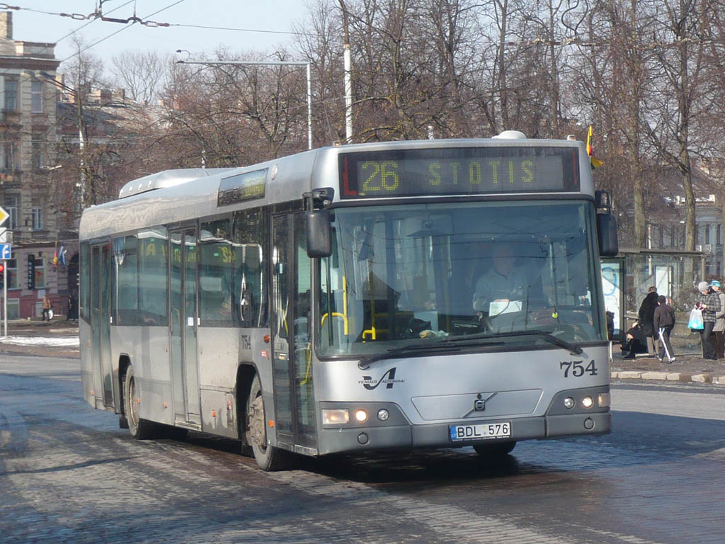 Литва, Volvo 7700 № 754