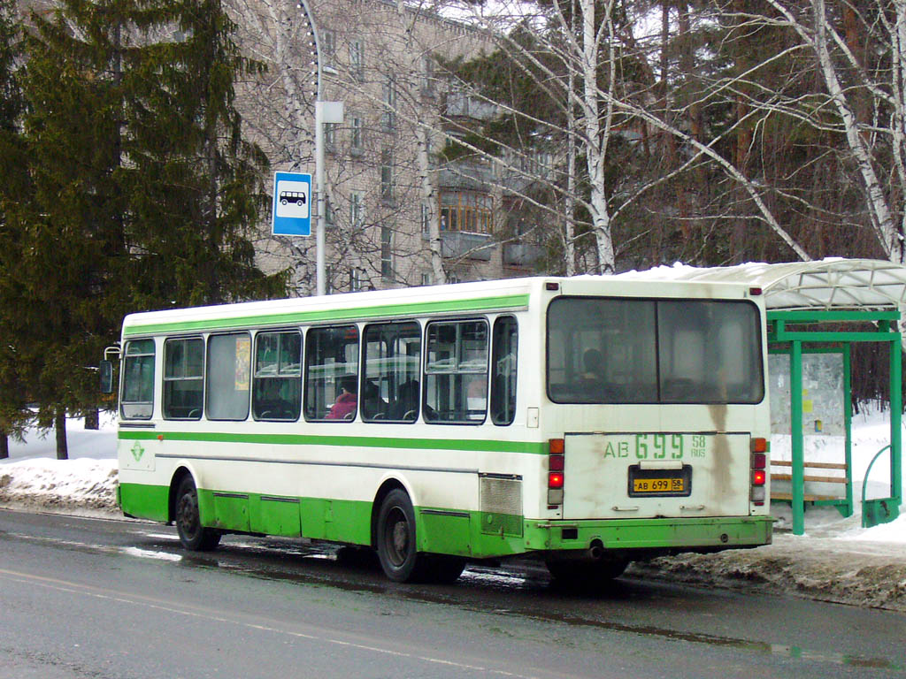 Penza region, LiAZ-5256.00 # 273