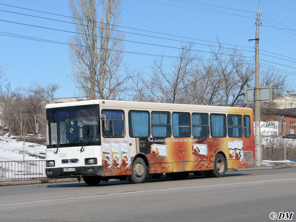 Волгоградская область, Волжанин-5270-10-02 № 4250