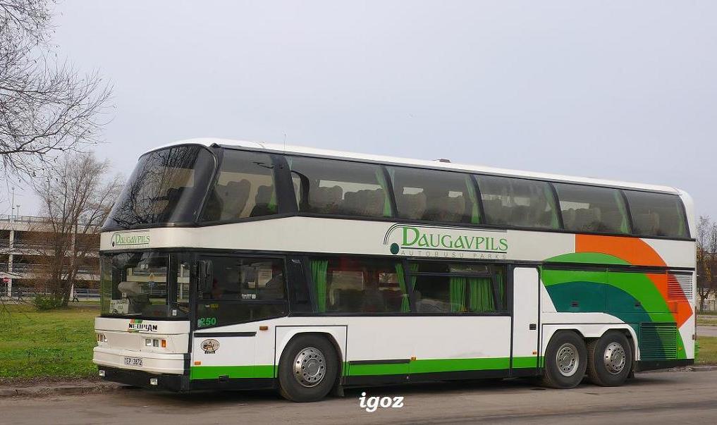 Латвия, Neoplan N122/3 Skyliner № 250