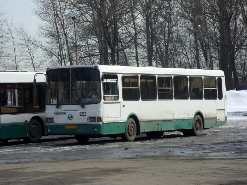 Санкт-Петербург, ЛиАЗ-5256.25 № 1253