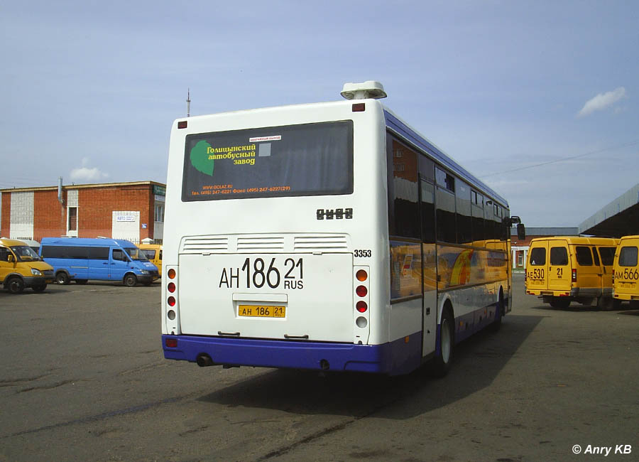 Чувашия, ЛиАЗ-5256.23-01 (ГолАЗ) № 3353; Чувашия, ГАЗ-322131 (X9U) № АМ 588 21