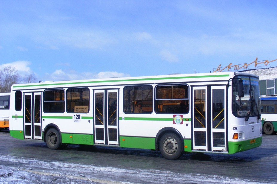 Habarovskiy kray, LiAZ-5256.36 # 128