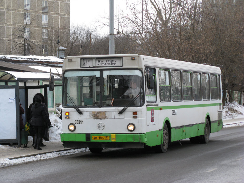 Москва, ЛиАЗ-5256.25 № 08211