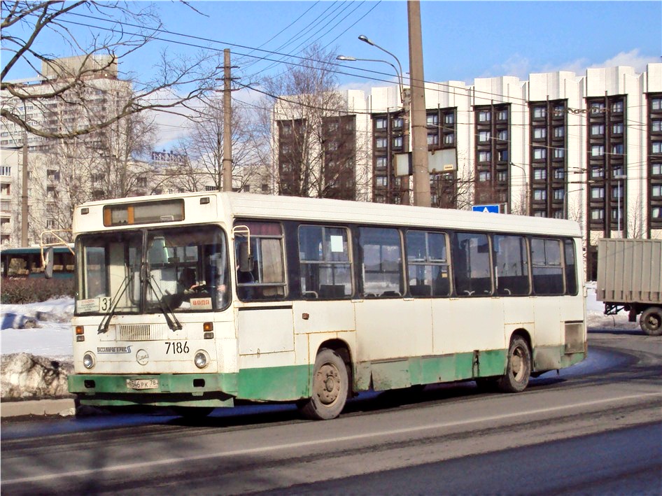 Санкт-Петербург, ЛиАЗ-5256.00 № 7186