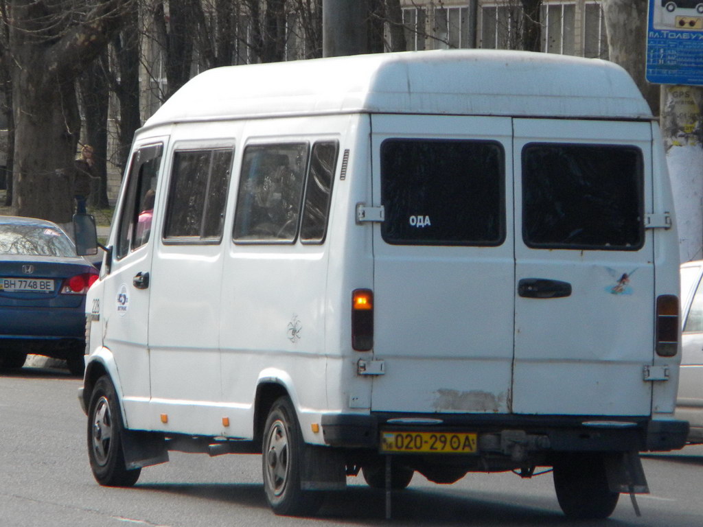 Одесская область, Mercedes-Benz T1 208D № 228