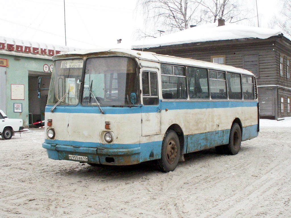 Kirov region, LAZ-695N № О 955 ВВ 43