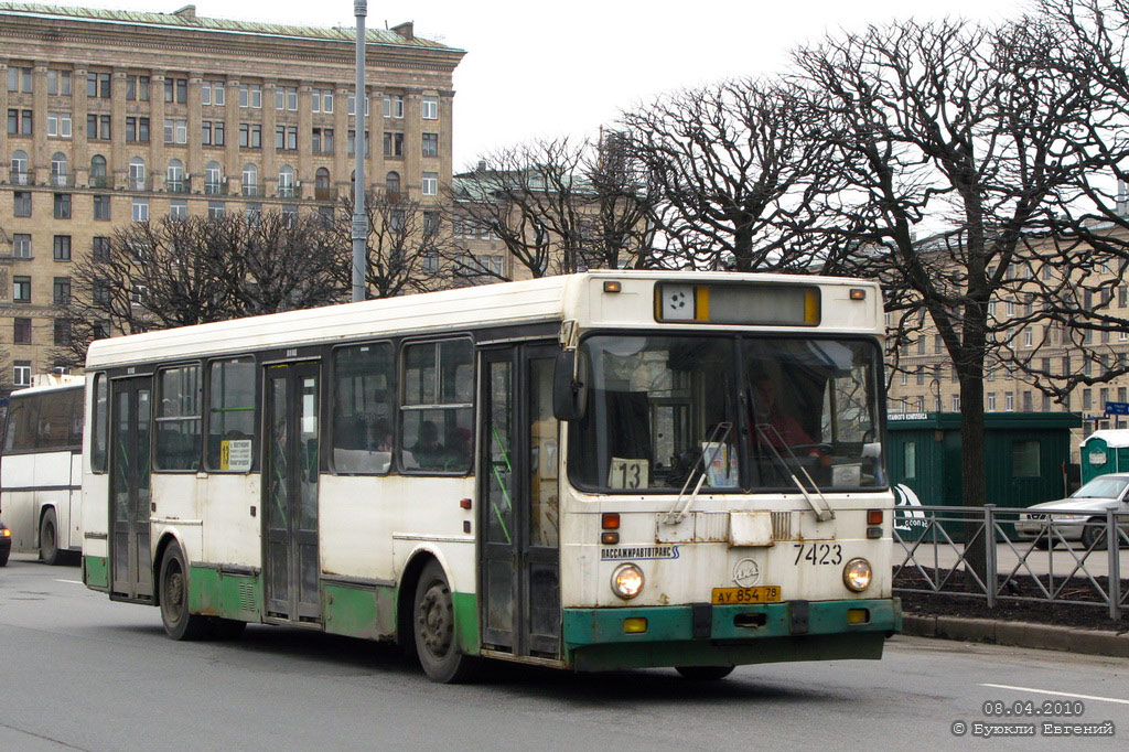 Санкт-Петербург, ЛиАЗ-5256.25 № 7423