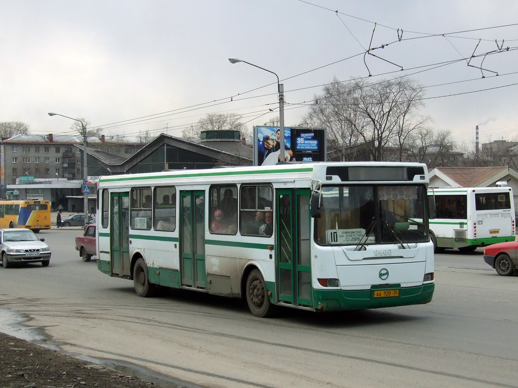 Вологодская область, ЛиАЗ-5256.00 № АА 120 35