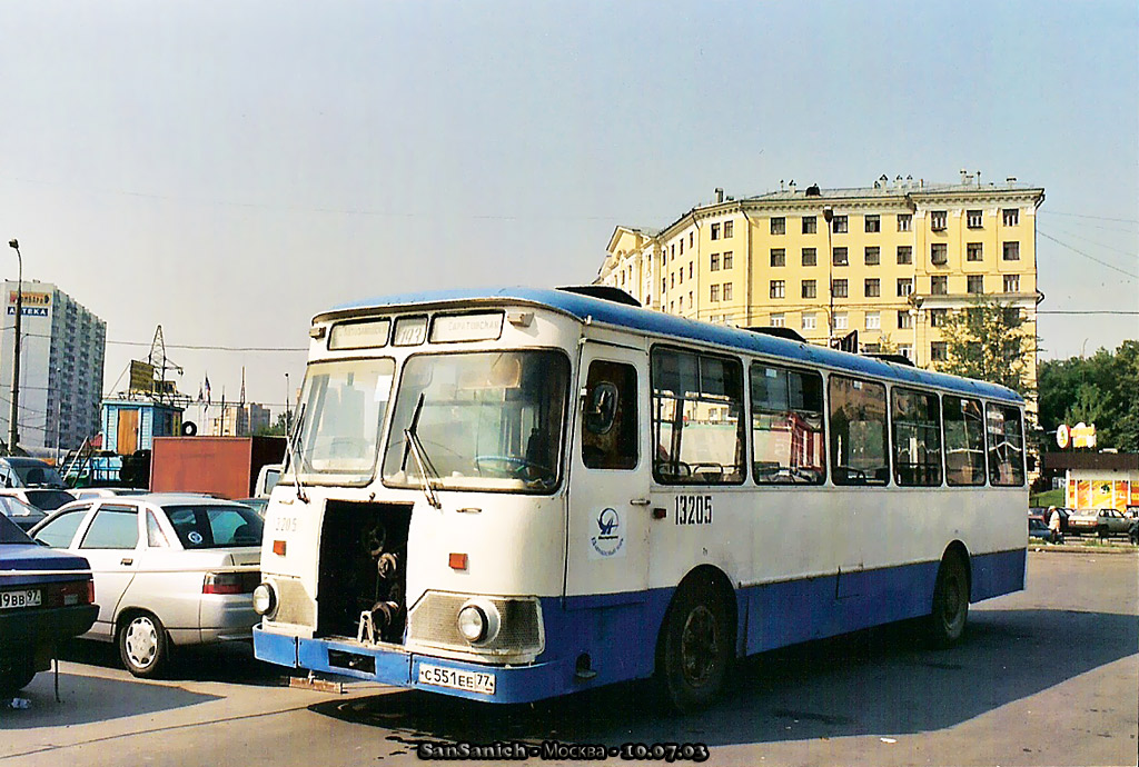 Москва, ЛиАЗ-677М № 13205