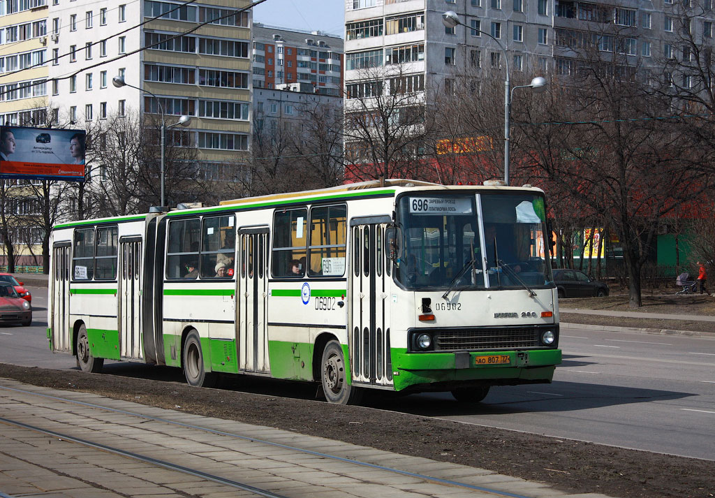 Москва, Ikarus 280.33M № 06902