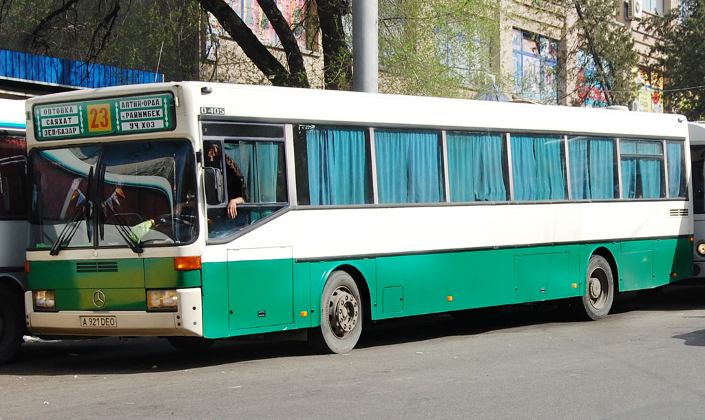 Almaty, Mercedes-Benz O405 Nr. A 921 DEO