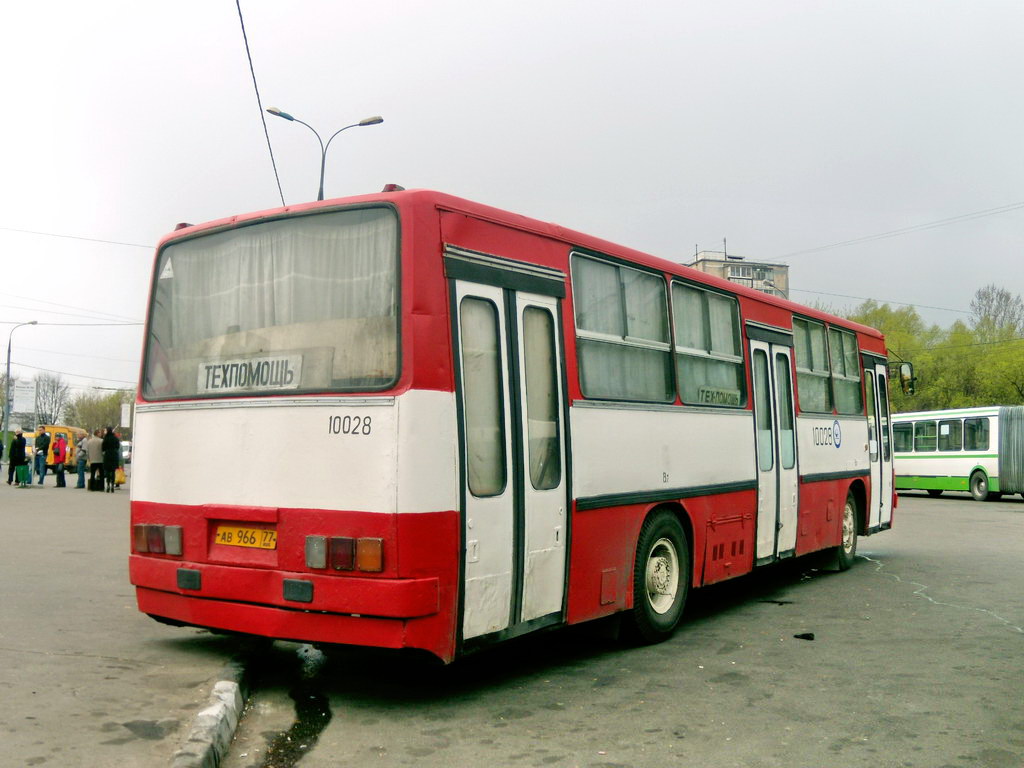 Moskau, Ikarus 260 (280) Nr. 10028