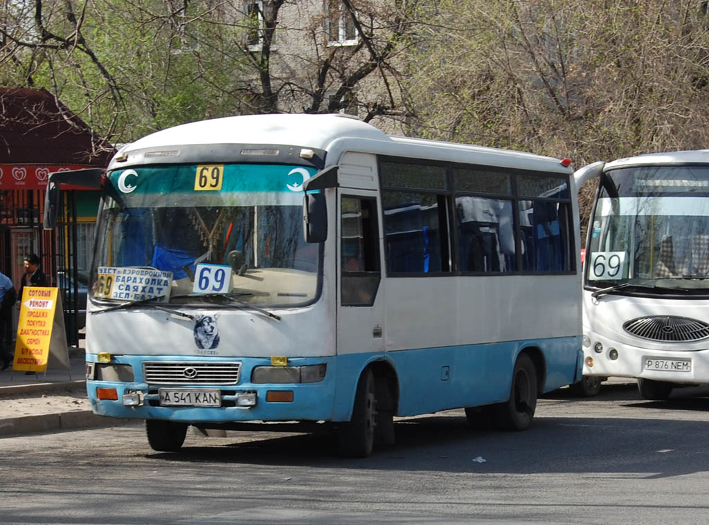 Алматы, YouYi ZGT6602DK1 № A 541 KAN