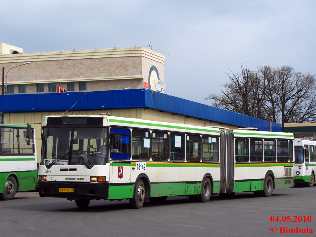 Москва, Ikarus 435.17 № 18142