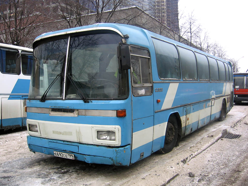 Москва, Mercedes-Benz O303-15KHP-A № Е 692 СЕ 199