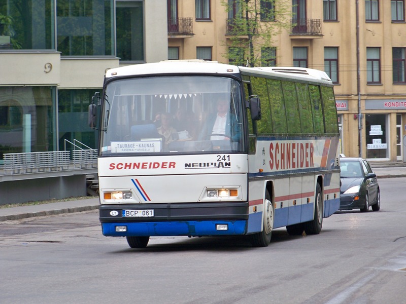 Литва, Neoplan N316Ü Transliner № 241