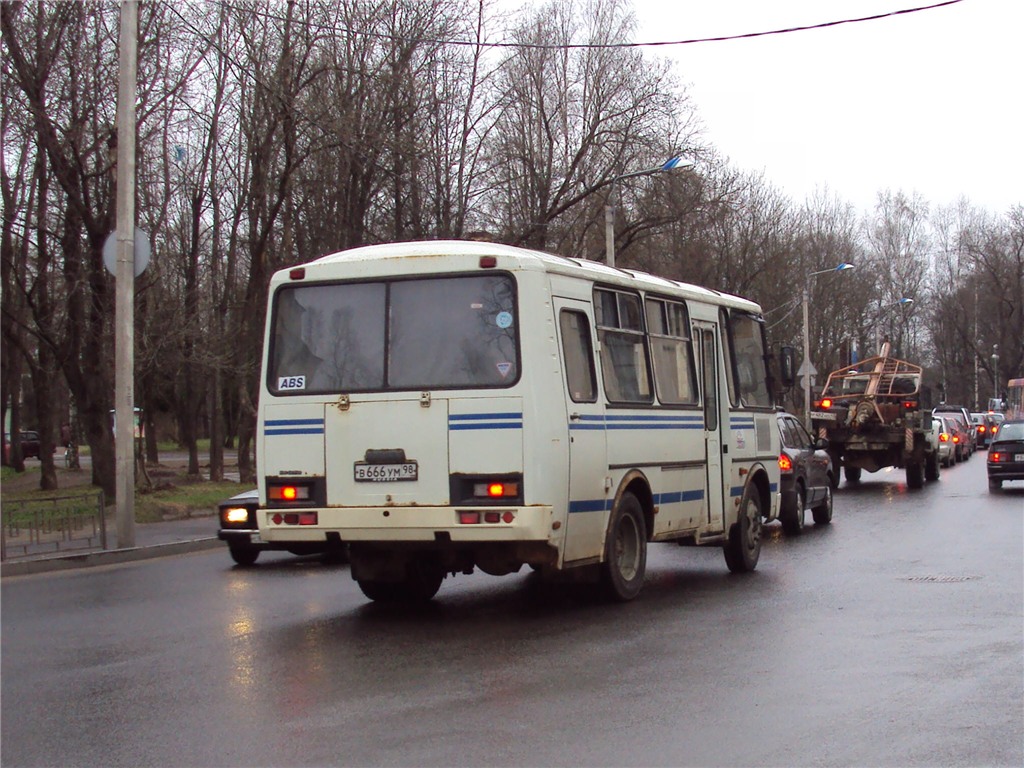 Ленінградская вобласць, ПАЗ-32053-07 № В 666 УМ 98