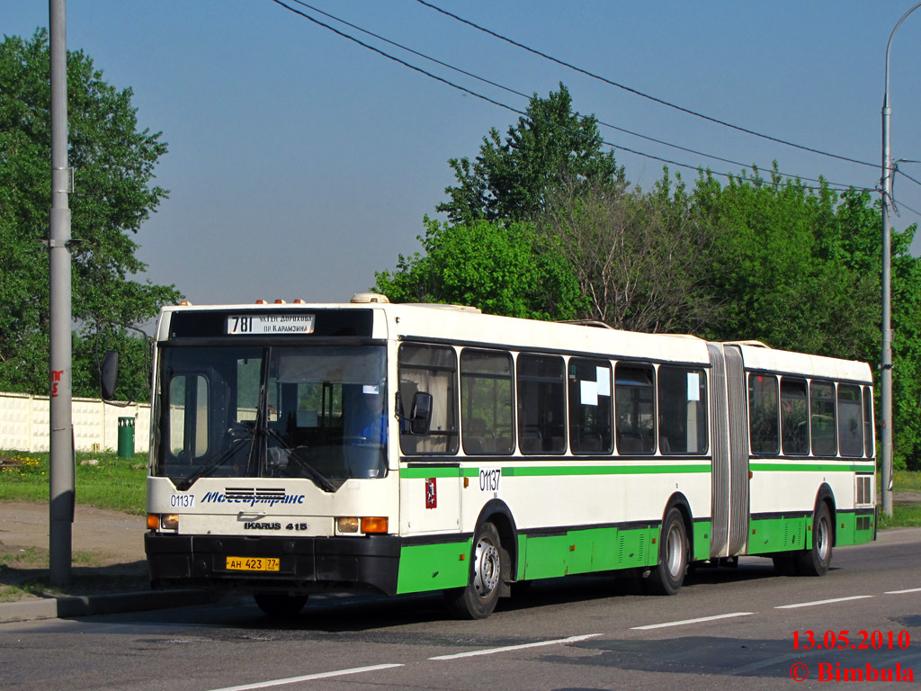 Moskva, Ikarus 435.17 č. 01137