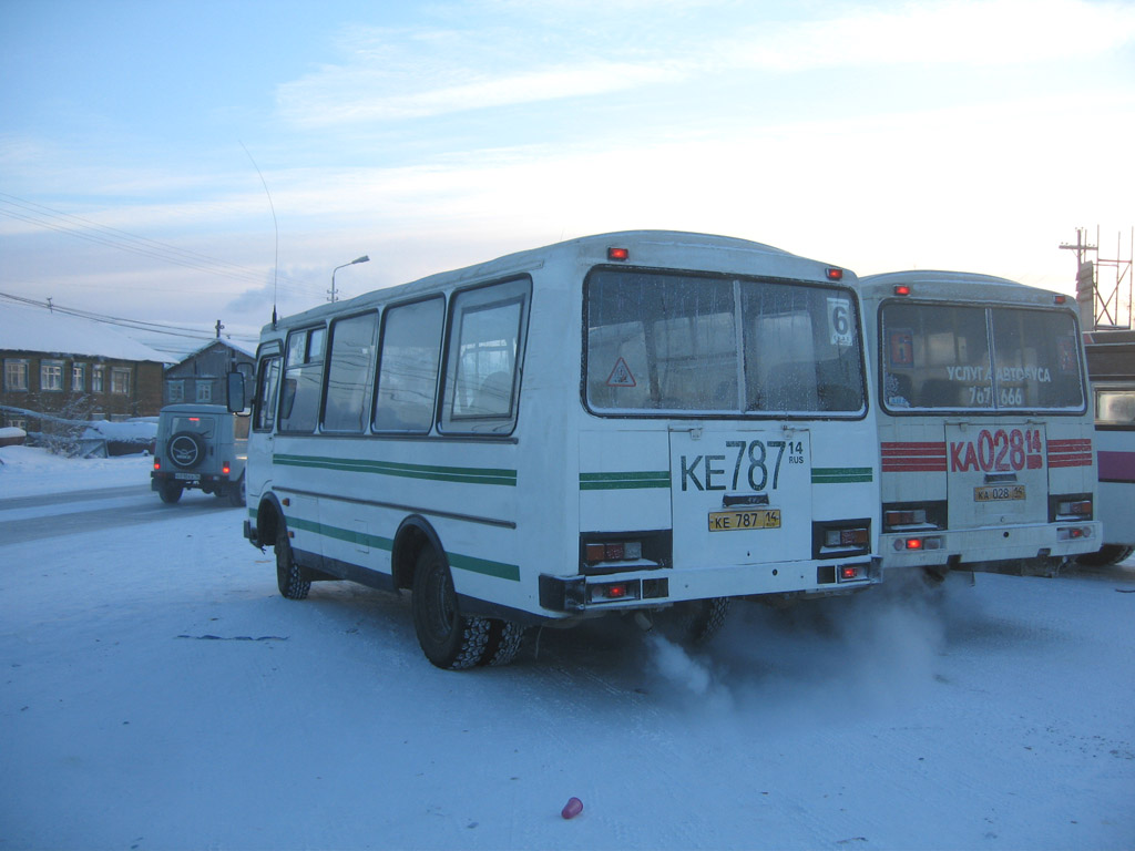 Саха (Якутия), ПАЗ-3205-110 № КЕ 787 14; Саха (Якутия), ПАЗ-32054 № КА 028 14