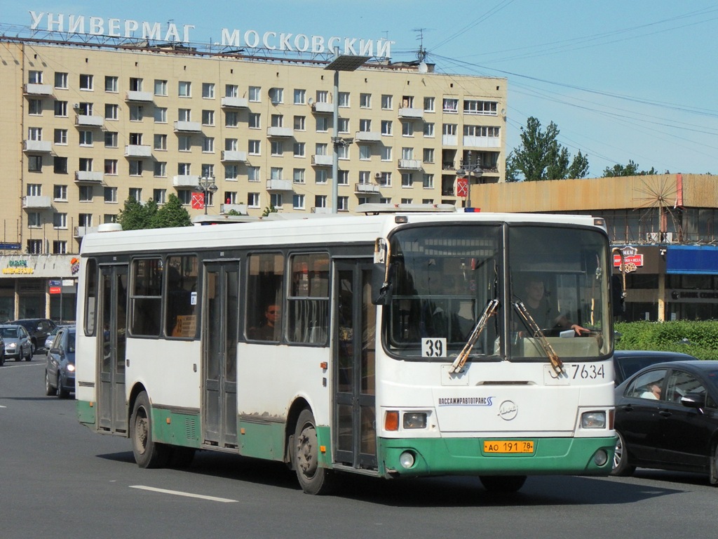 Sankt Petersburg, LiAZ-5256.25 Nr. 7634