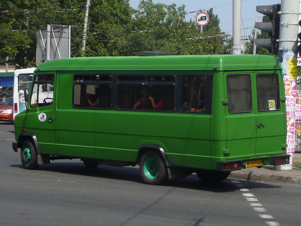 Одесская область, Robin Hood № BH 2672 AA