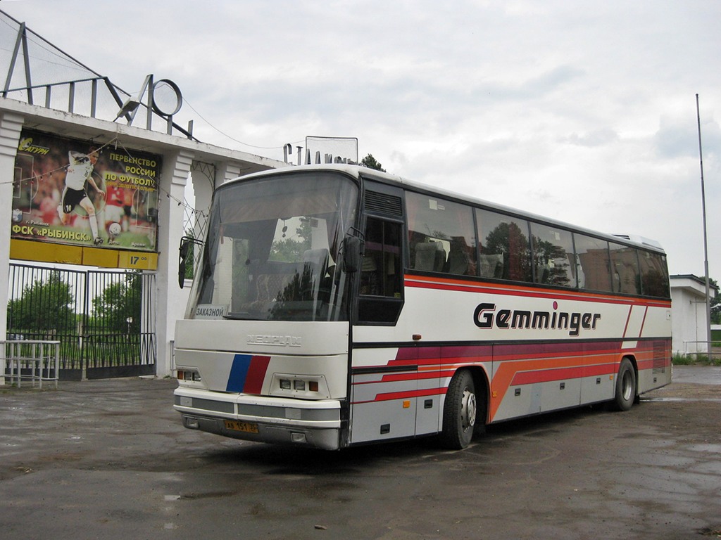 Вологодская область, Neoplan N316SHD Transliner № АВ 151 35