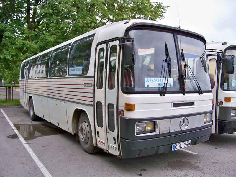 Lithuania, Mercedes-Benz O303-13KHP-A # 42