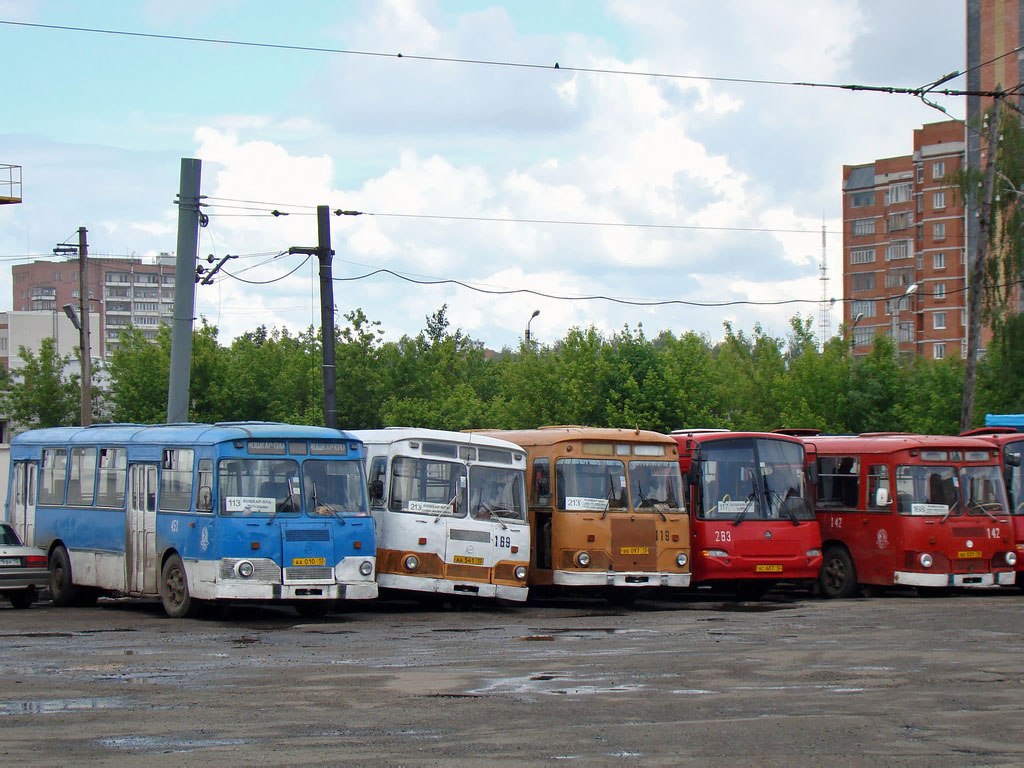 Марий Эл, ЛиАЗ-677М (ЯАЗ) № 451; Марий Эл — Автовокзалы, автостанции и места посадки "с тротуара"