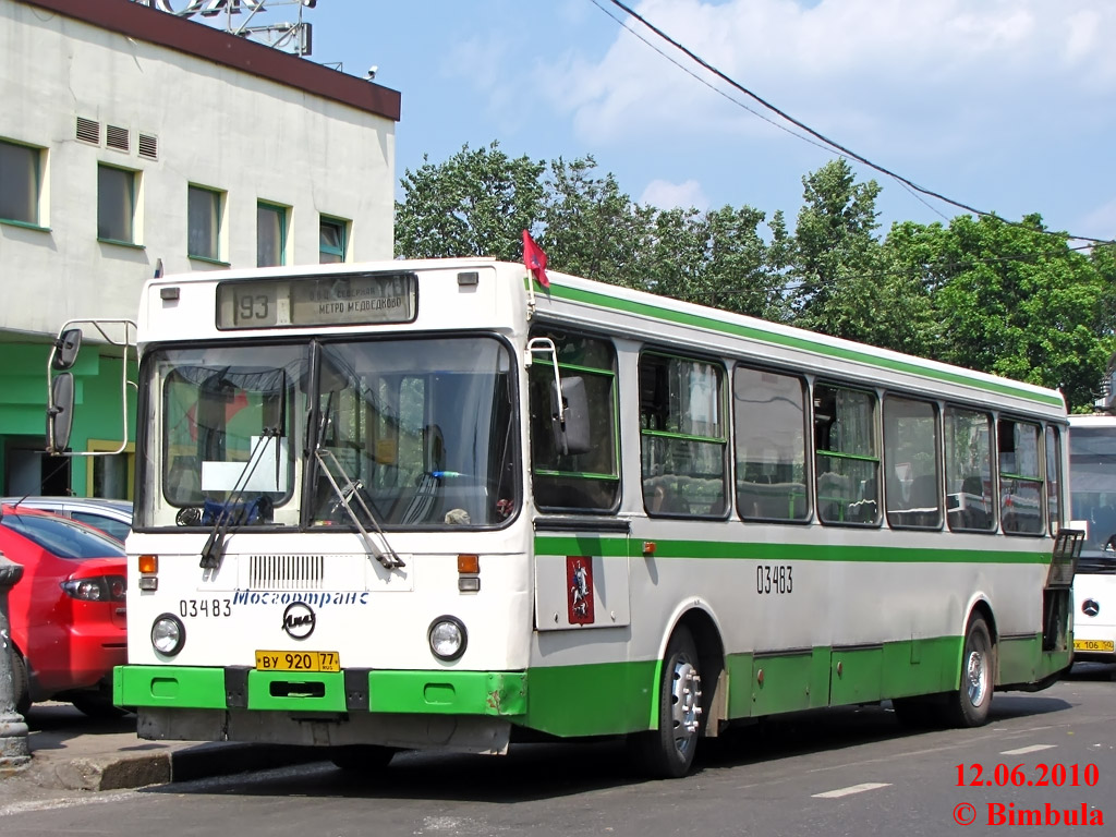 Moskva, LiAZ-5256.25 č. 03483