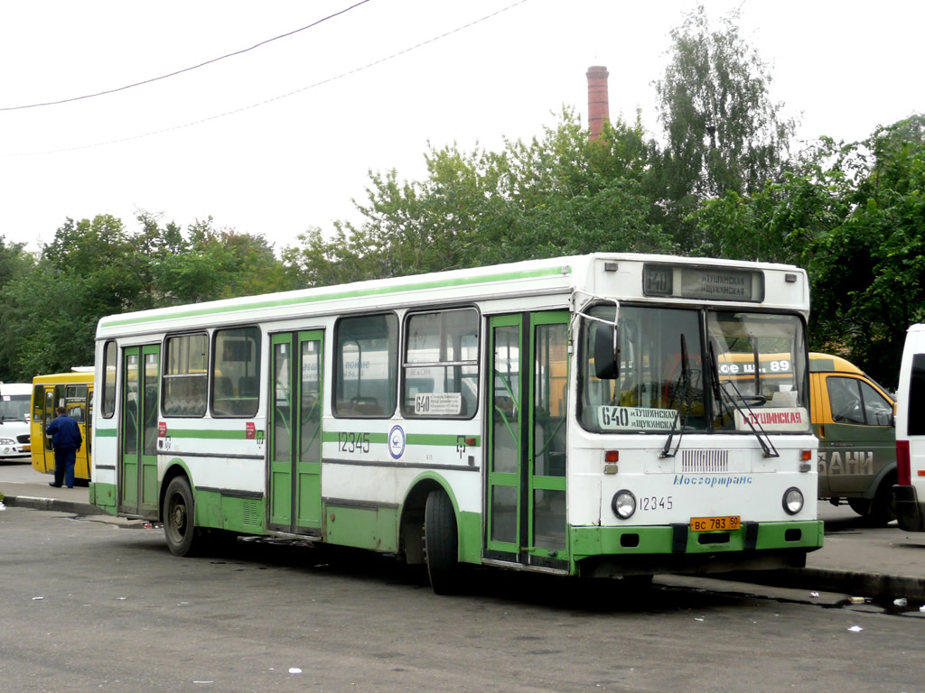 Moskva, LiAZ-5256.25 č. 12345