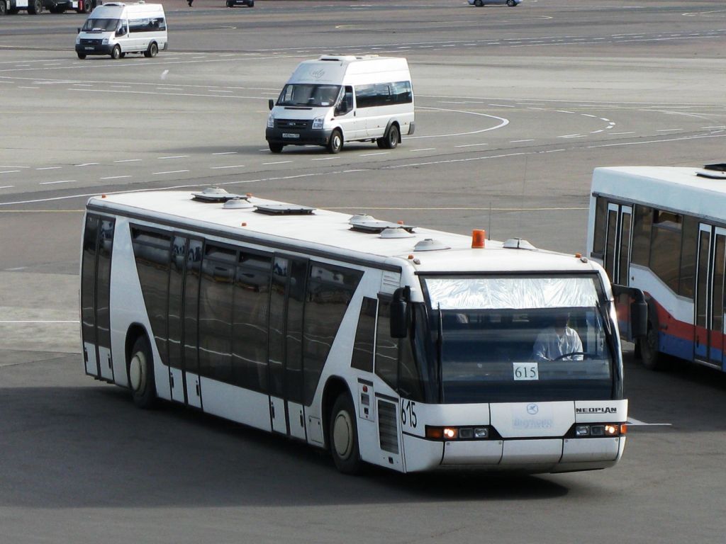 Москва, Neoplan N9012 № 615