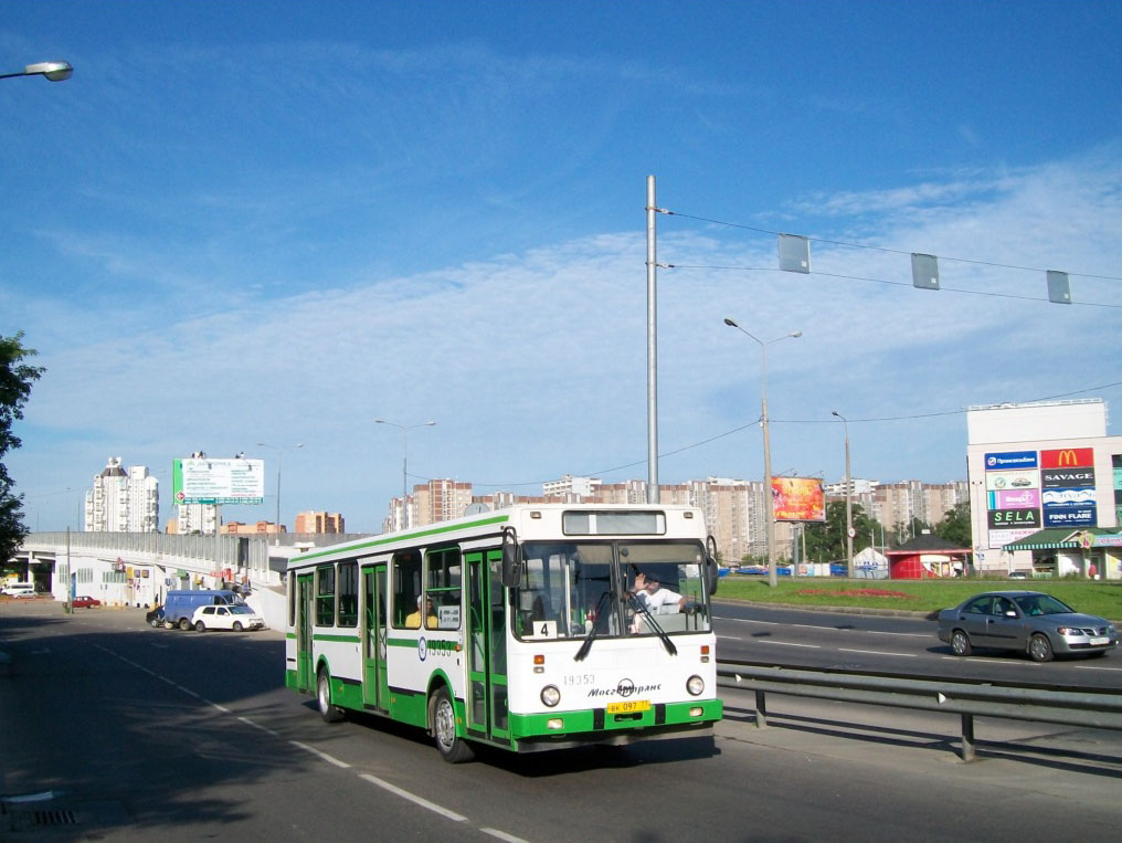 Москва, ЛиАЗ-5256.25 № 19353