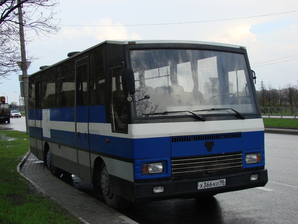 Санкт-Петербург, TAM-130A85 № Х 366 КО 98