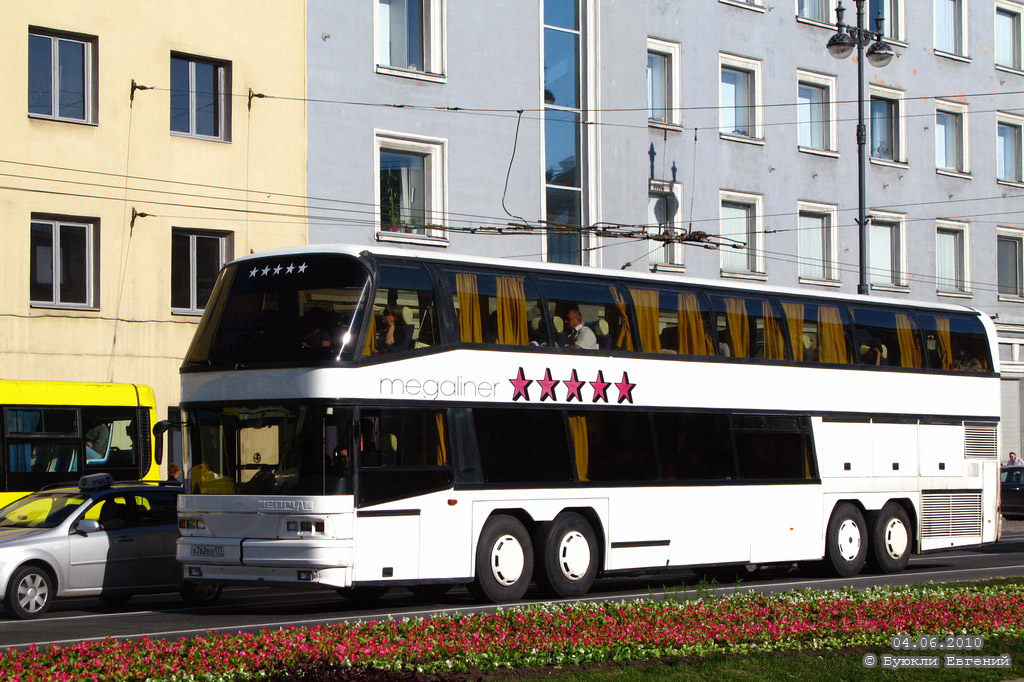 Москва, Neoplan N128/4 Megaliner № Х 762 ЕО 177