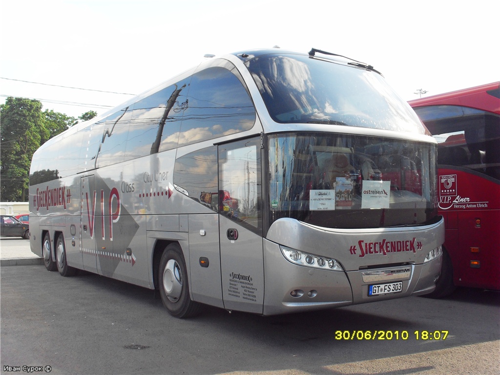 North Rhine-Westphalia, Neoplan P15 N1217HDC Cityliner HDC # GT-FS 303